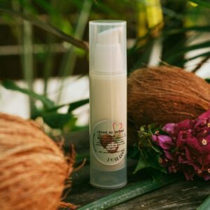 Crème visage au safran de Love Coco Earth