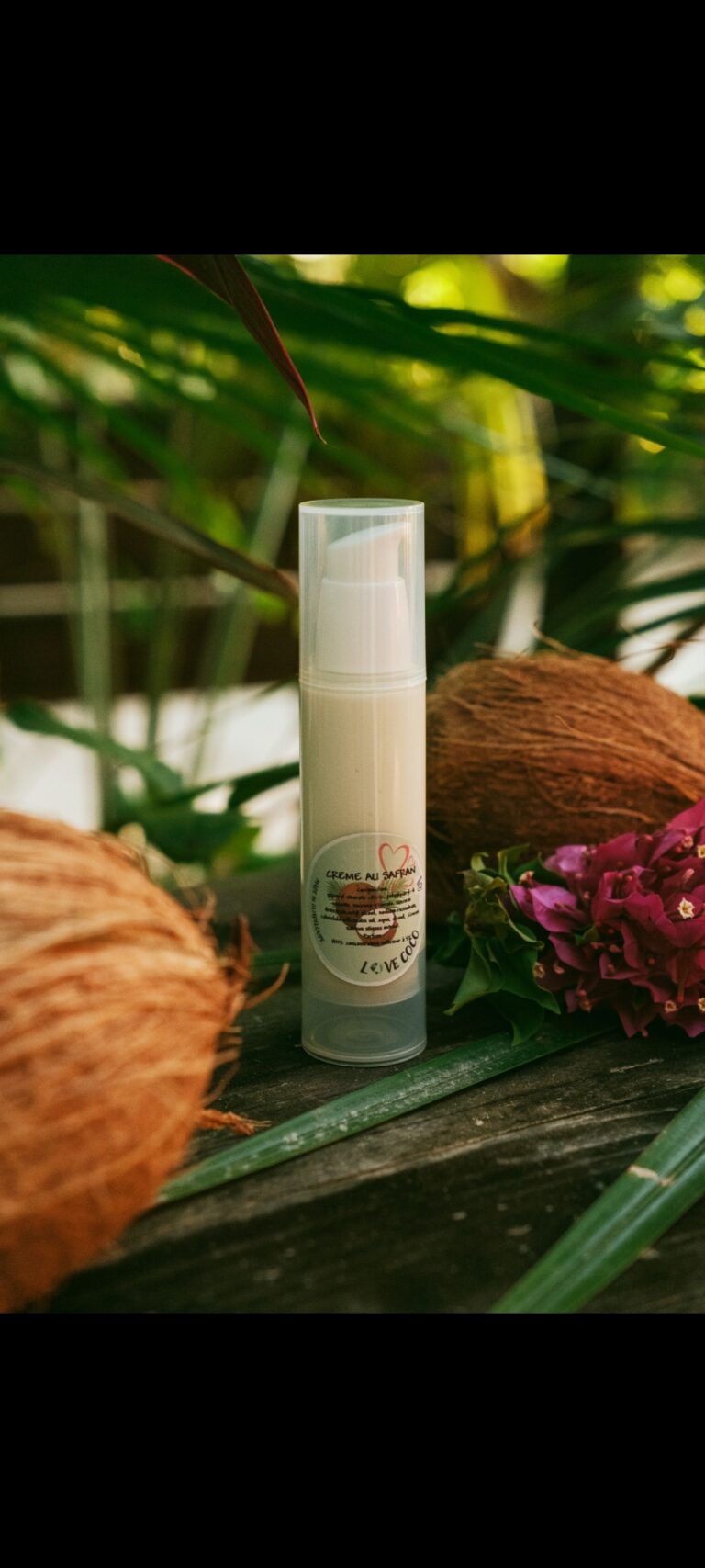 Crème visage au safran de Love Coco Earth